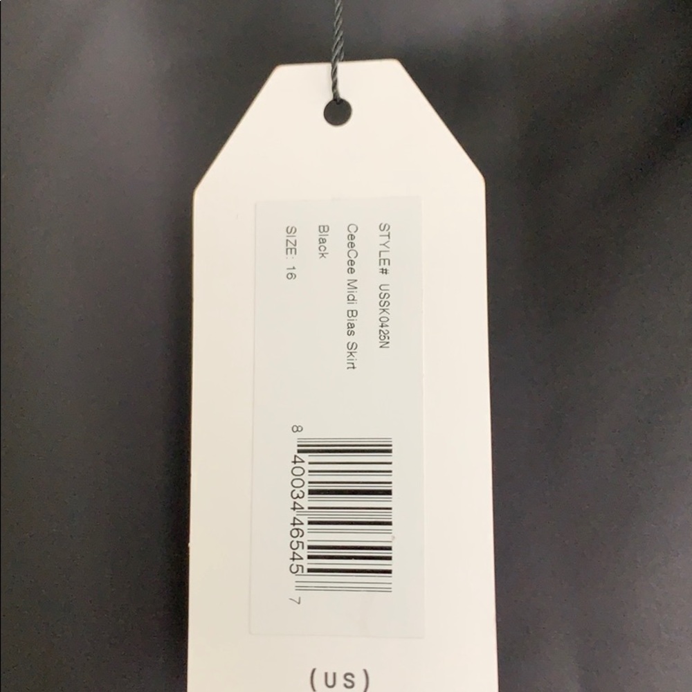 Universal standard skirt size 16